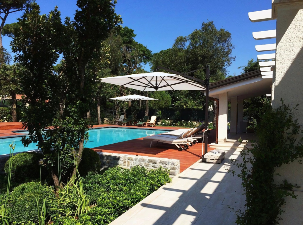 buying villa in forte dei marmi