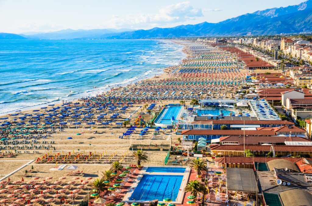 Happy New Year from Exir Properties: Celebrate the Start of 2025 in Forte dei Marmi New Year,2025 New Year